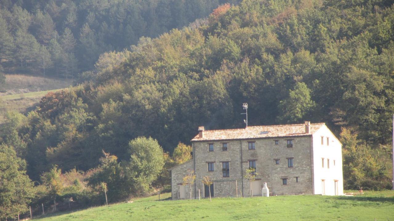 ホテル Casale Le Fontanelle Monte Grimano Terme エクステリア 写真