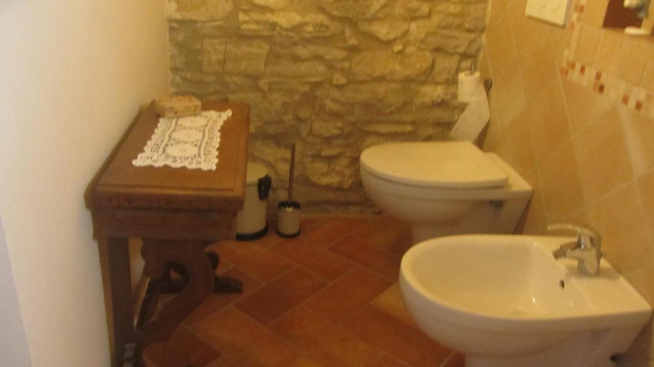 ホテル Casale Le Fontanelle Monte Grimano Terme エクステリア 写真