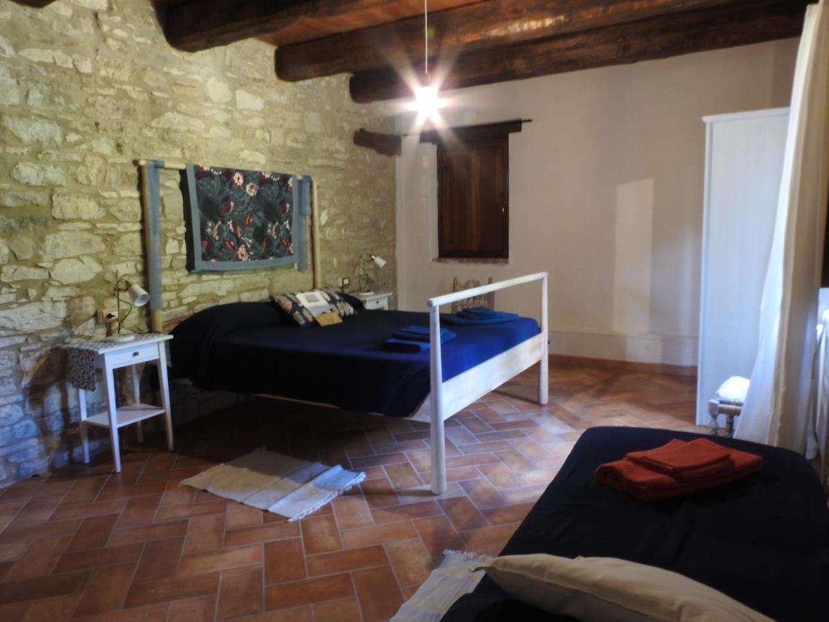ホテル Casale Le Fontanelle Monte Grimano Terme エクステリア 写真